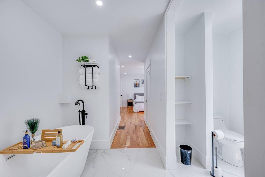 Apartamento Modern Red Door Haven +5Mins To Boston Milton Exterior foto